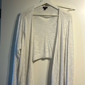 Torrid Size 3 white open tie wrap cardigan